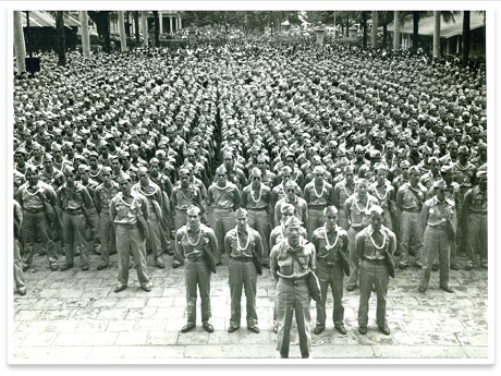 A picture of the soldiers of the 442nd RCT at Iolani Palace prior to departure for training camp (March 1943)