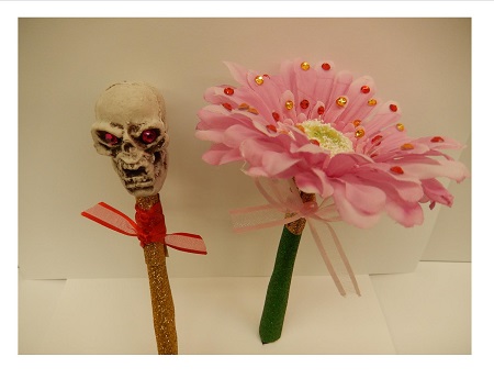 Skull and Flower Pen