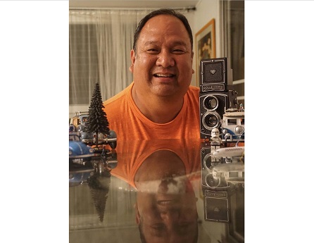 Glenn Nishida with camera