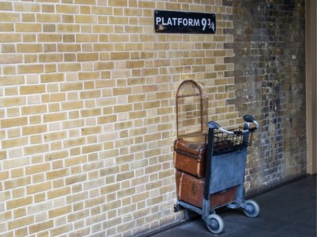 Harry Potter Platform 9 3/4