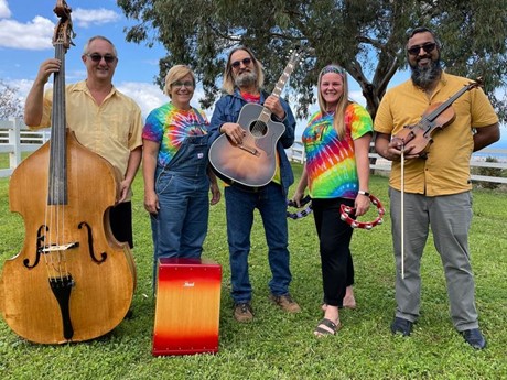 Uncle Wayne and the Howling Dog Band