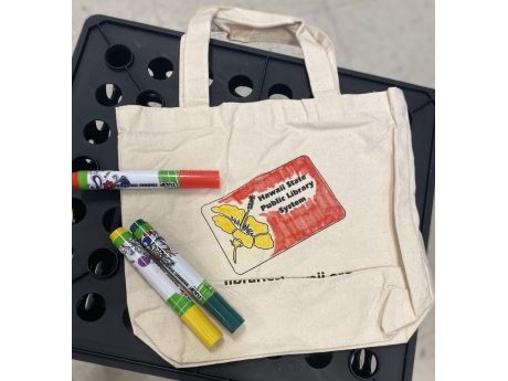 SMALL CANVASA TOTE BAG WITH COLORED PAINT MARKERS